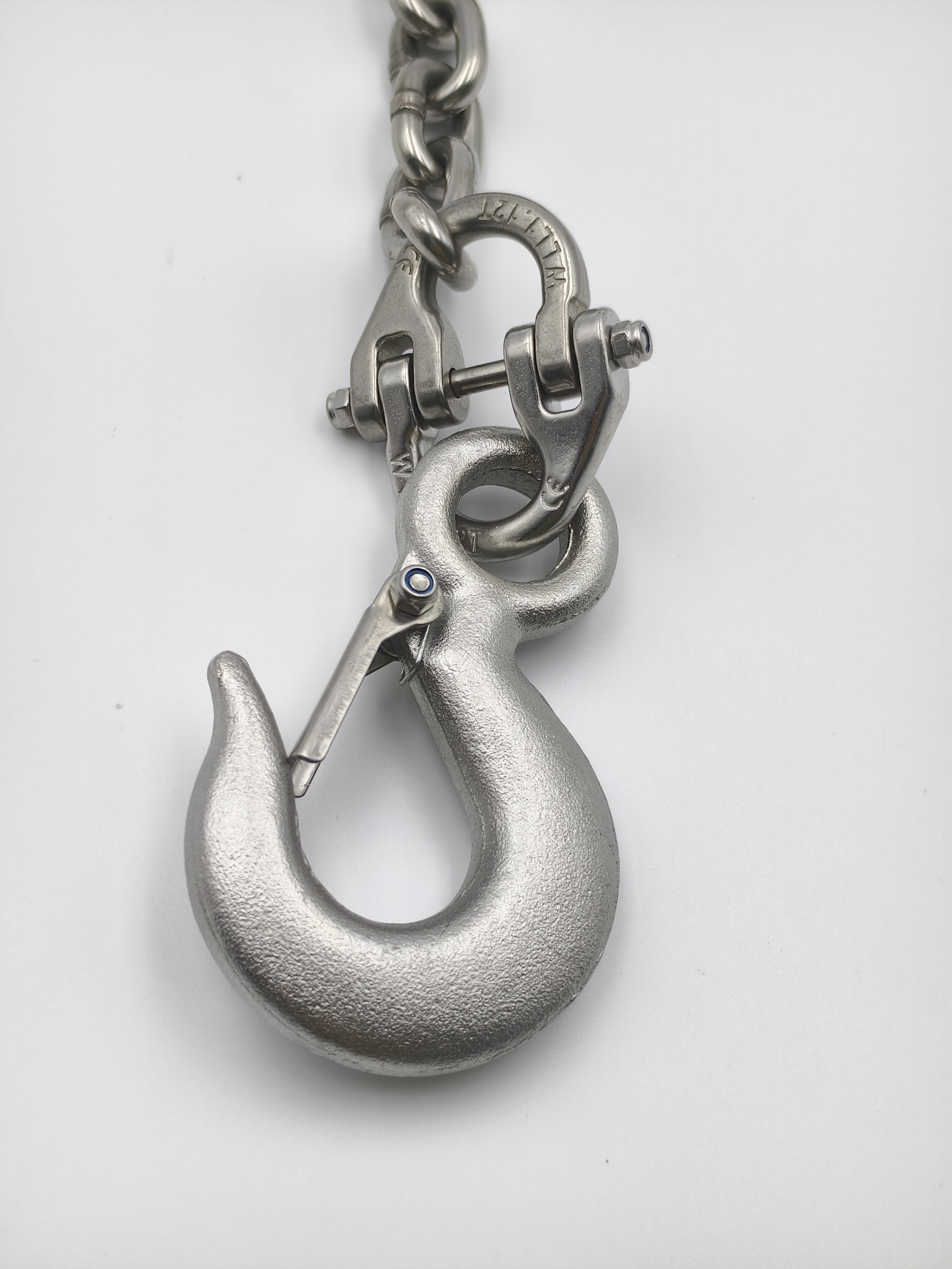 Lifting Chains and Slings: Pro Guide & Product Picks