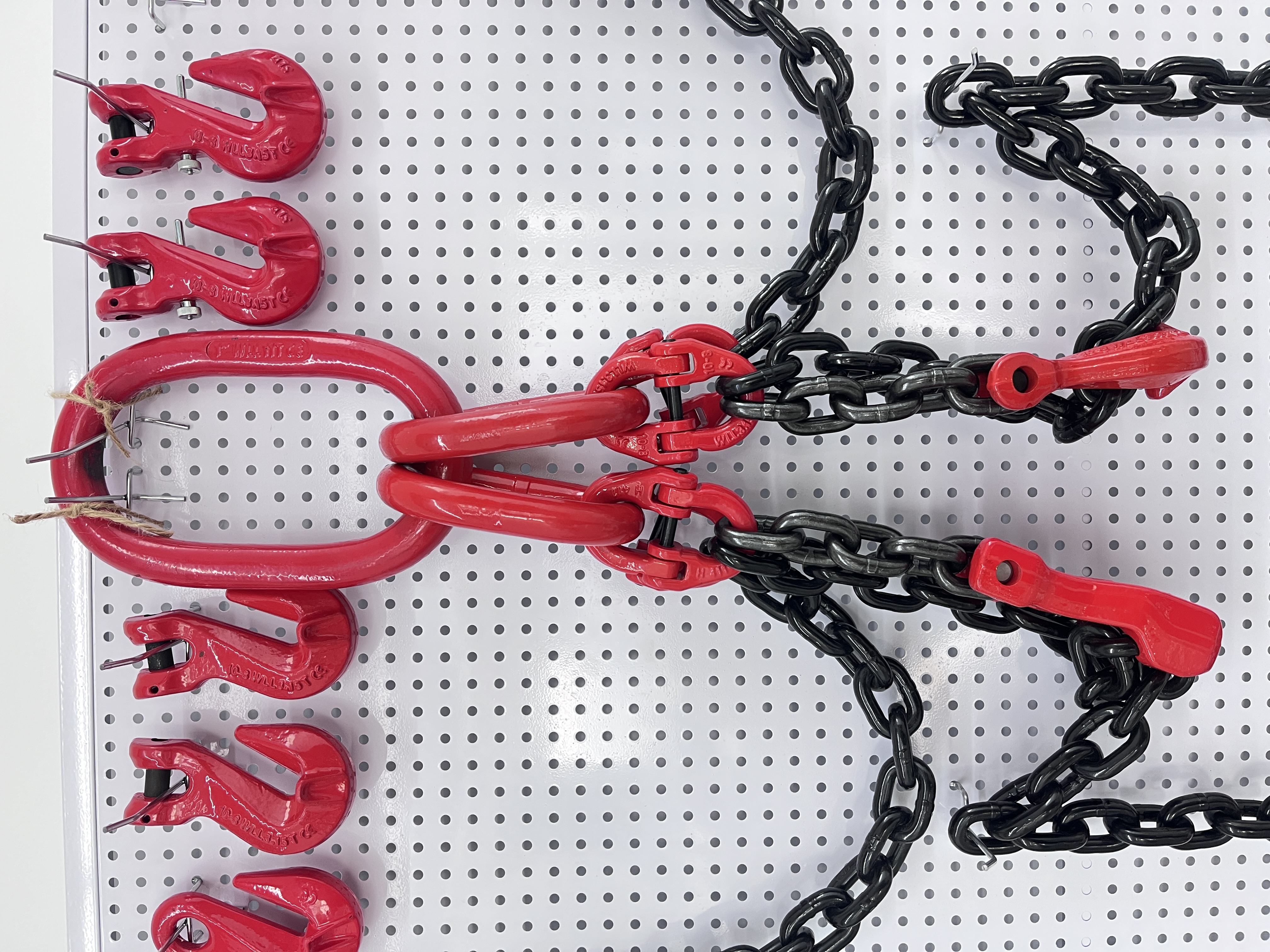 Lifting with Chains: A Practical Selection & Use Guide