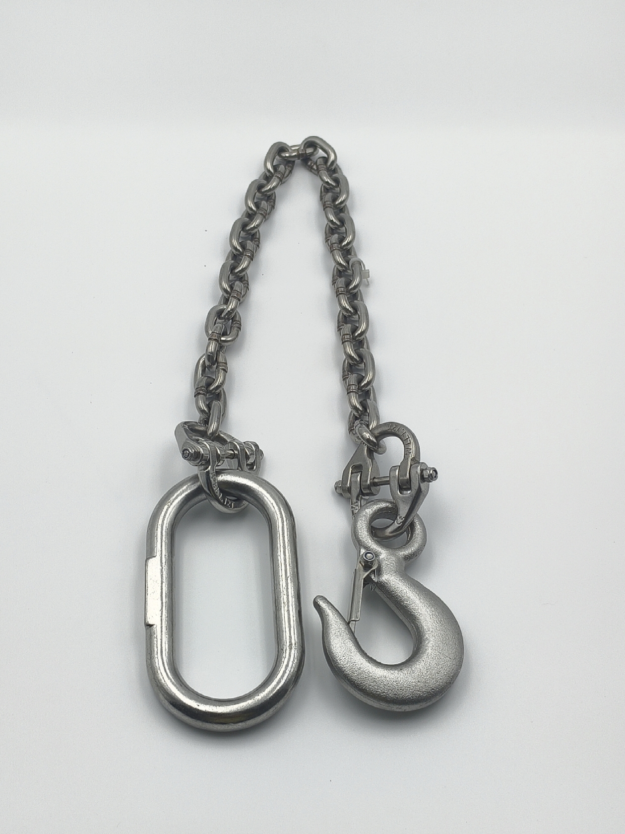 250820-lifting chains-1